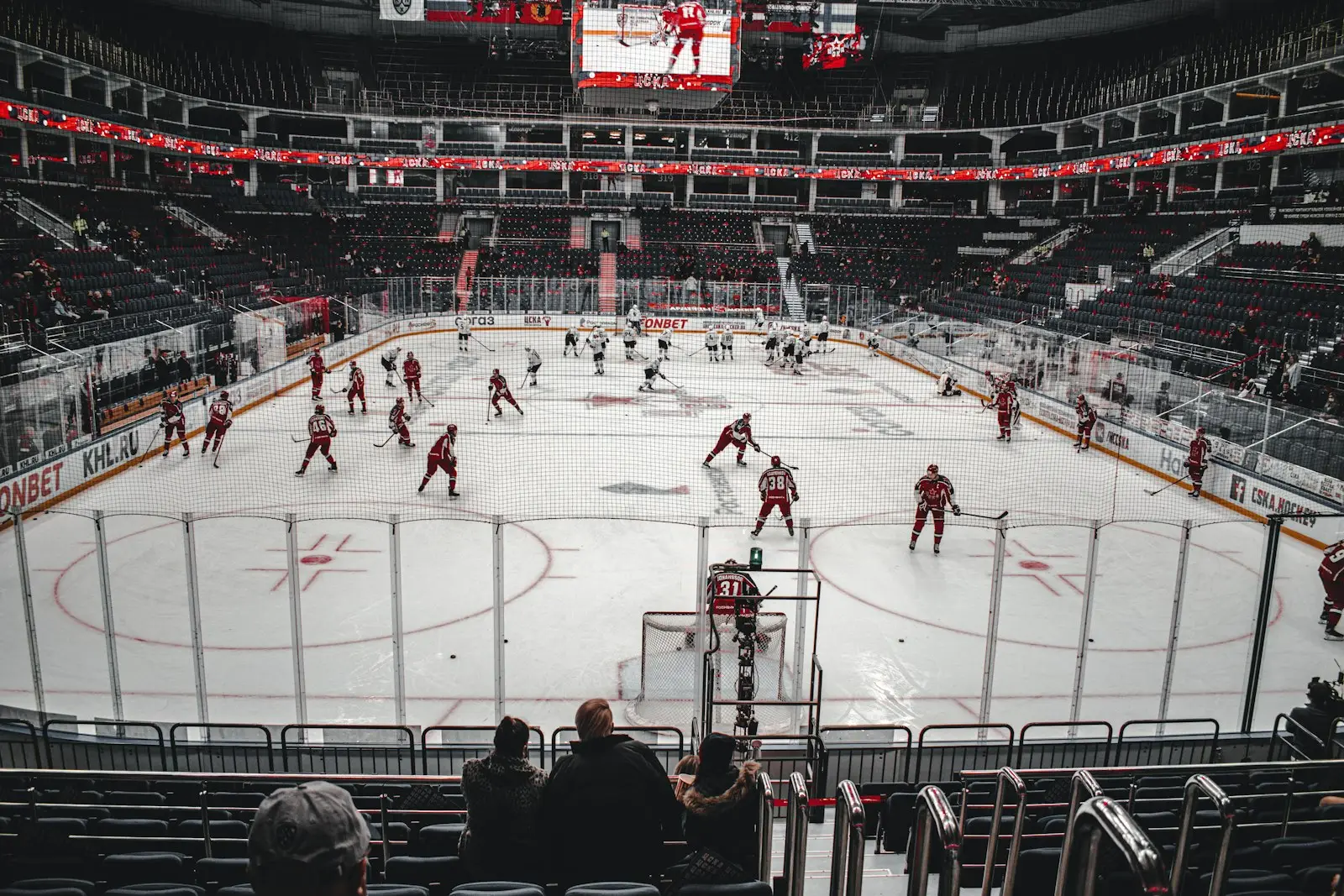 Golden Knights vs Hurricanes Game 4 odds, prediction & picks