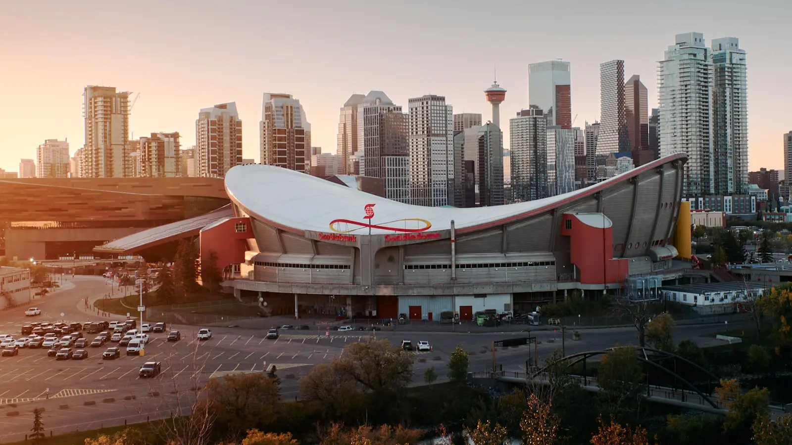 FanDuel renews CFL deal and launches casino in Alberta