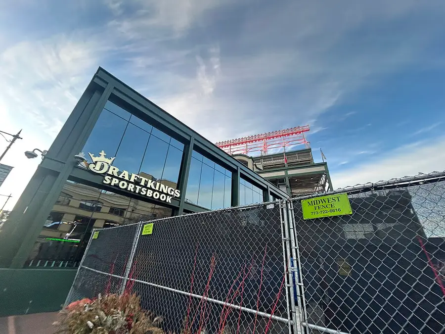 DraftKings Q2 revenue falls 5% as sports margin hits 6.8%