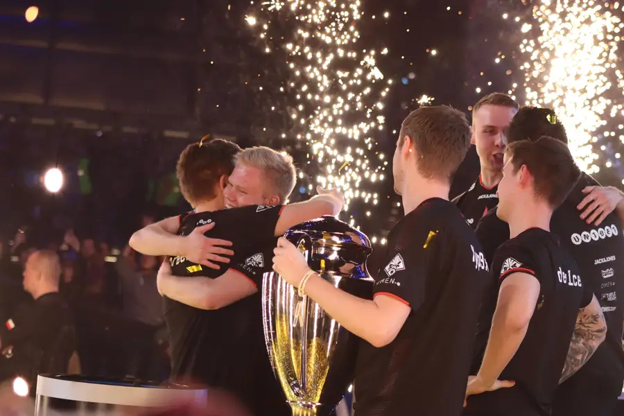 Astralis bench HooXi and jabbi after first LAN title