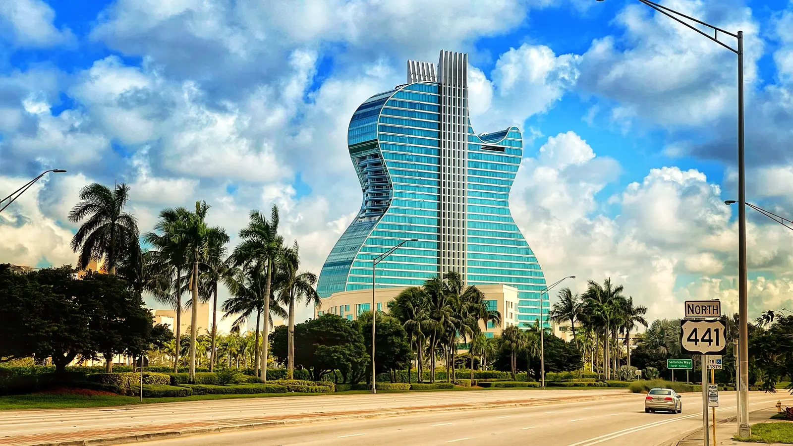 Seminole Tribe: Broward filing names DraftKings and Robins