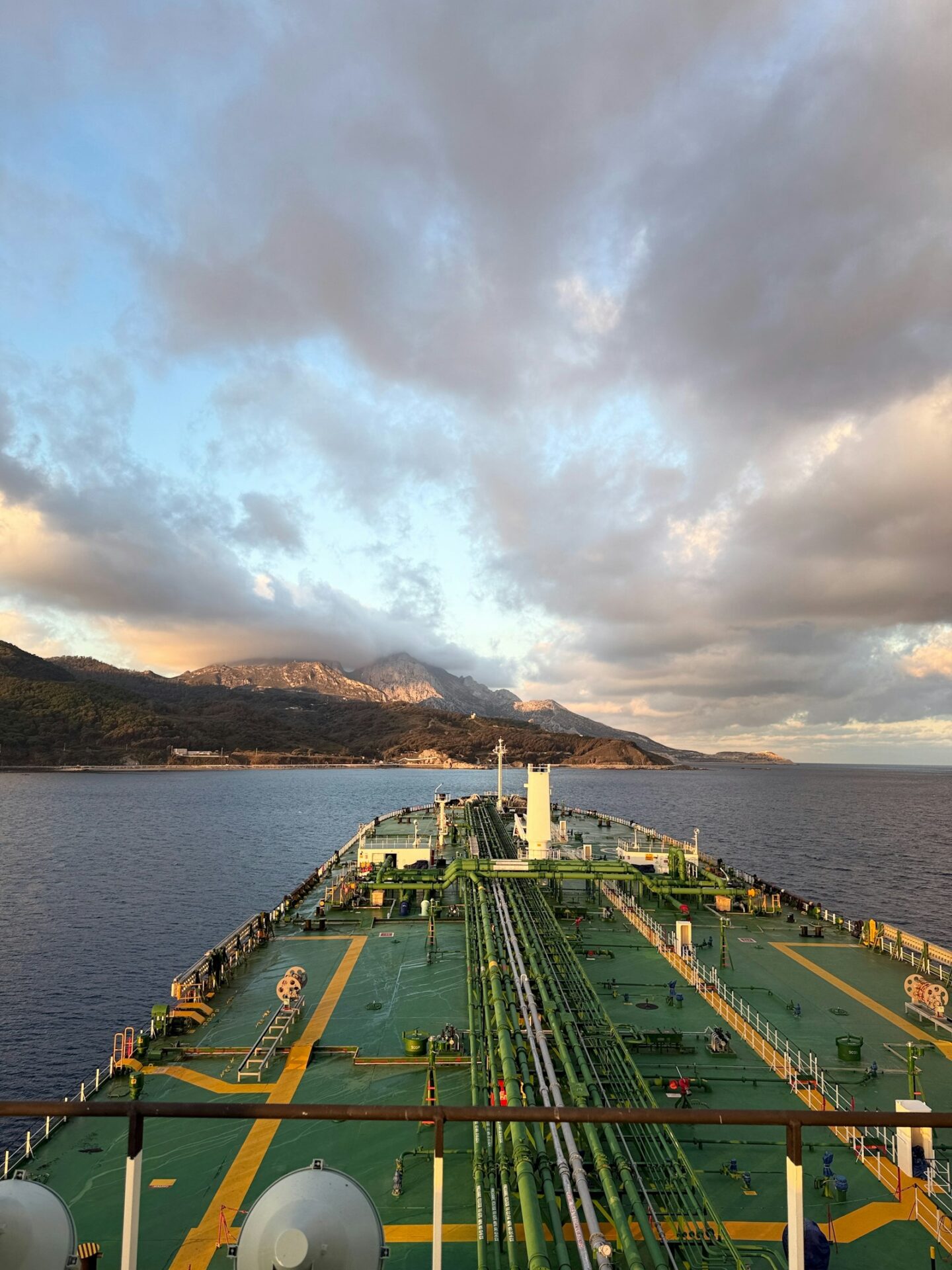 Polymarket US invade Iran odds 2026: is 25¢ too high?